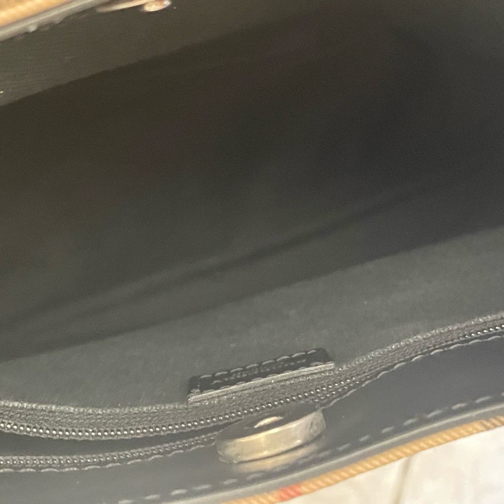 Burberry Beige and Black Check Tote with Wallet - Picture 14 of 14